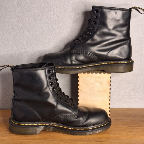 Dr. Martens 1460 Women’s 9 EU 41 Black Vegan Combat Lace Up Ankle Boots Doc - Picture 5 of 12